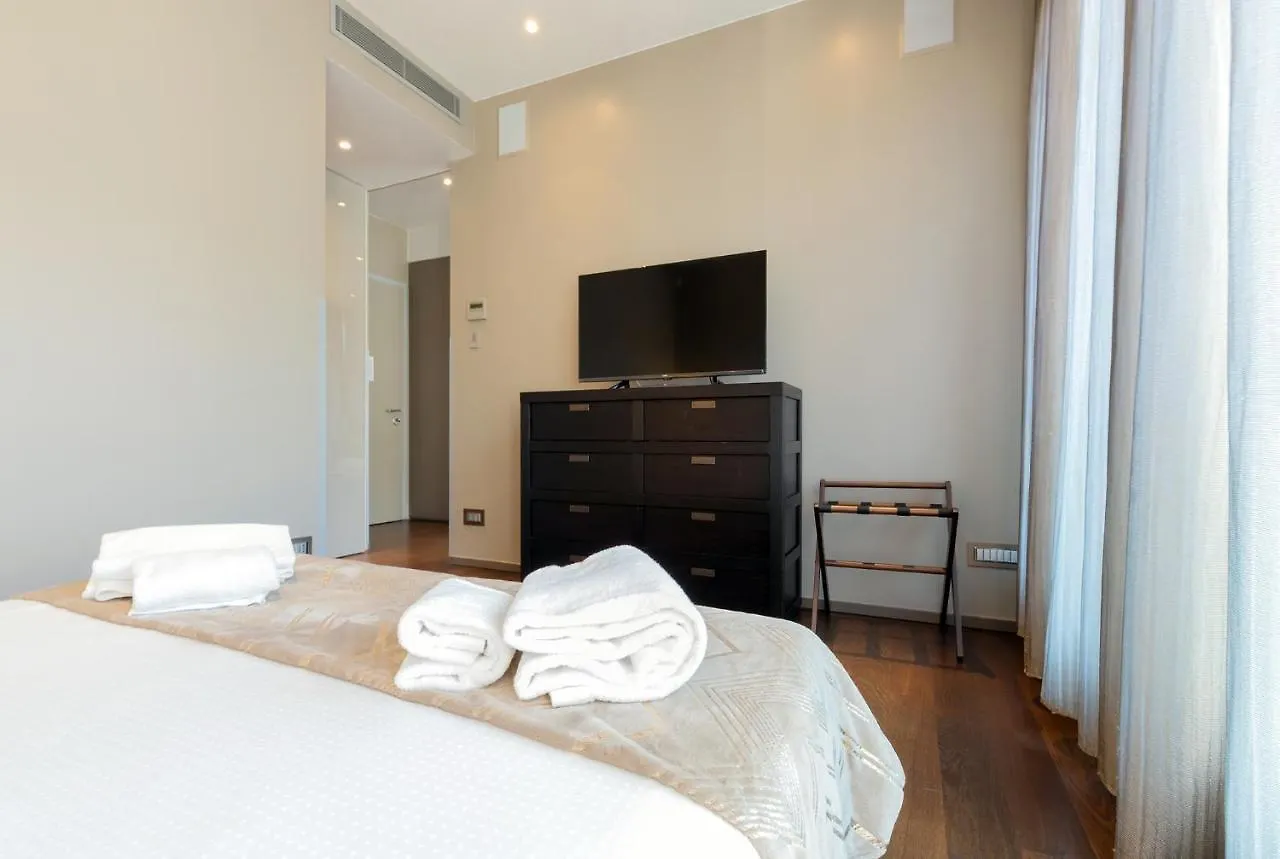 Milan Retreats Duomo Suites