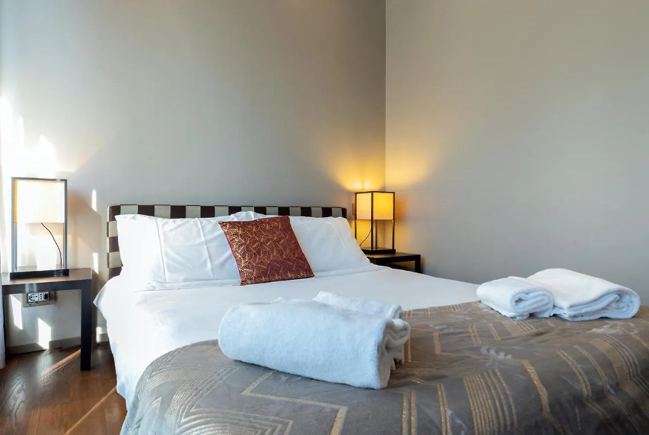 شقة Milan Retreats Duomo Suites