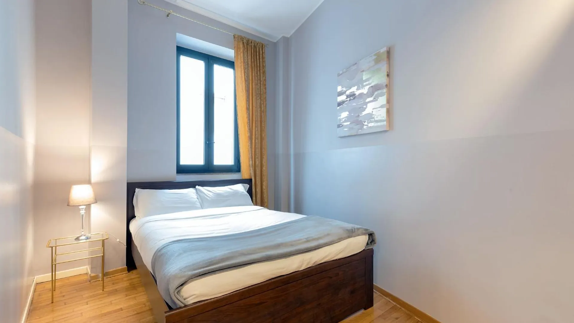 Milan Retreats Duomo Suites شقة