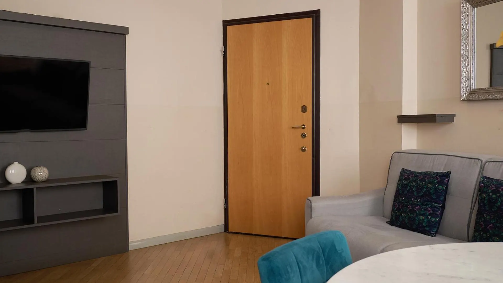شقة Milan Retreats Duomo Suites