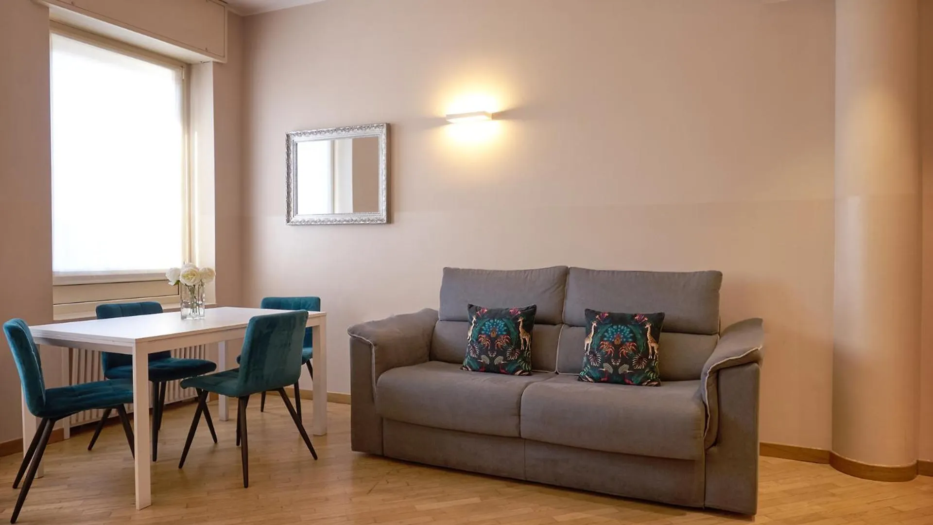 شقة Milan Retreats Duomo Suites