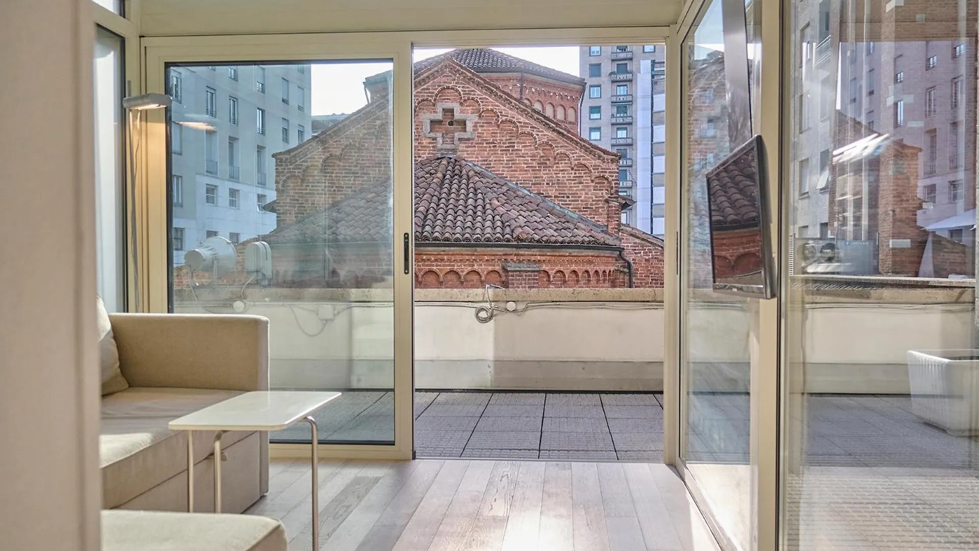 Milan Retreats Duomo Suites شقة