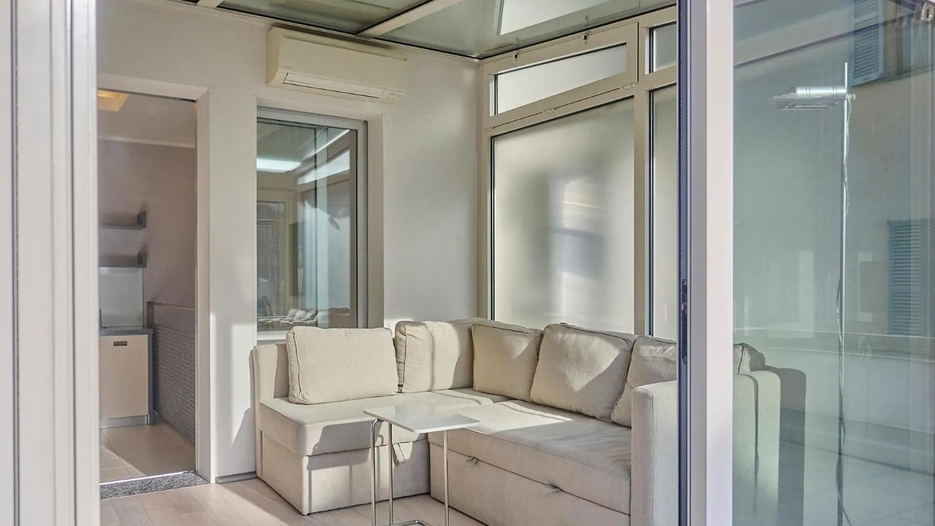 Milan Retreats Duomo Suites شقة