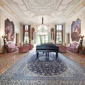 villa-condulmer.hotelinveneto.com/